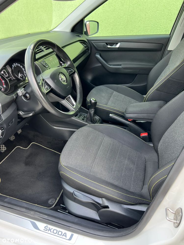 Skoda Fabia - 10