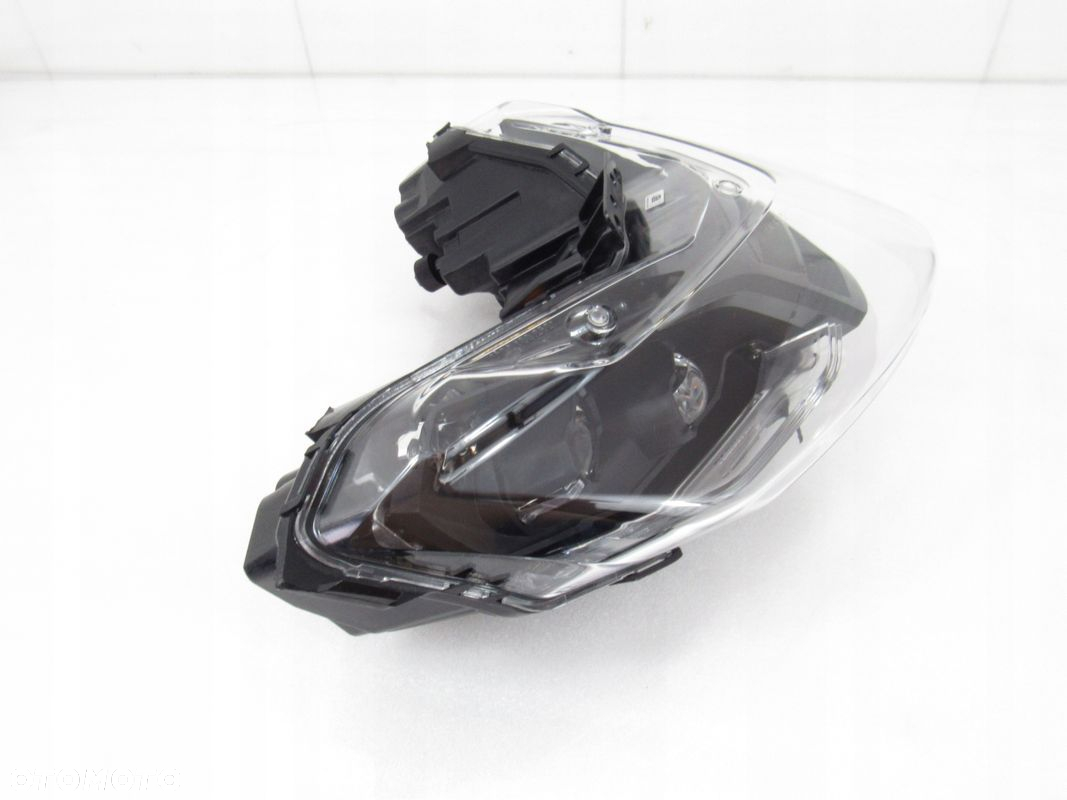 Lampa przód / reflektor BMW CE 04 - 3