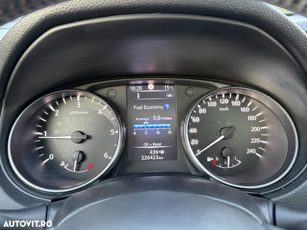 Nissan Qashqai 1.5 DCI Start/Stop N-Connecta - 11