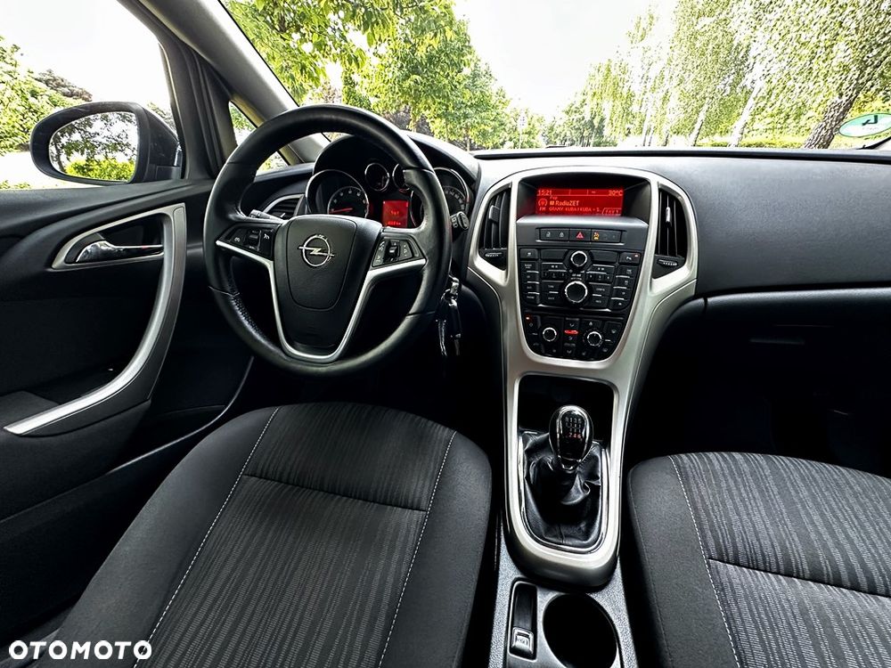 Opel Astra 1.4 Turbo Design Edition - 25