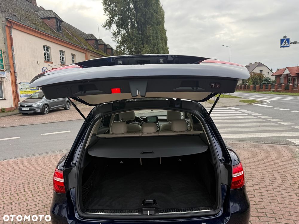 Mercedes-Benz GLC 250 4Matic 9G-TRONIC Exclusive - 25