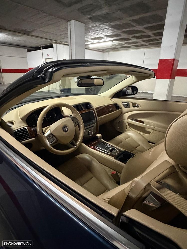 Jaguar XK 3.5 V8 - 12