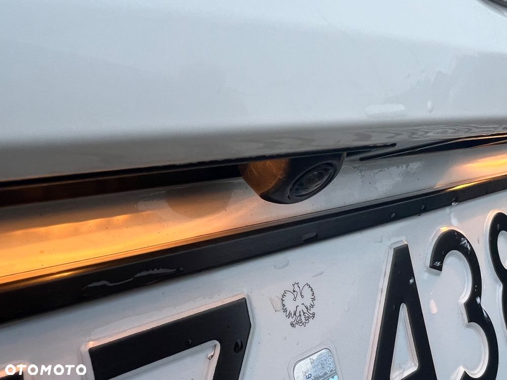 Toyota Corolla 1.8 Hybrid GPF Comfort - 22