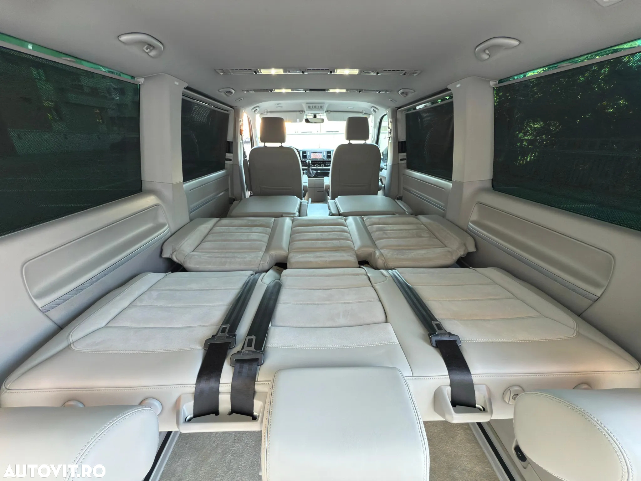 Volkswagen Multivan - 9