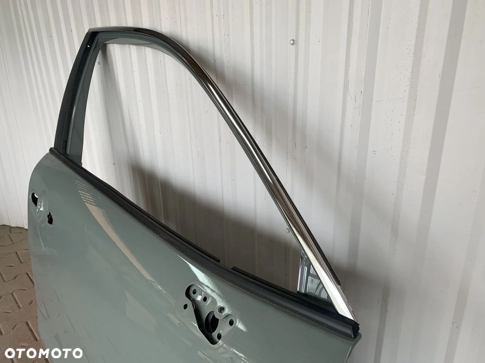 TOYOTA COROLLA CROSS DRZWI PRAWE PRZEDNIE PRZÓD CHROM LISTWA ZGARNIAJĄCA RAMKA - 4