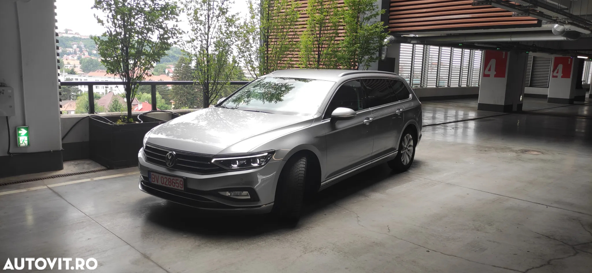 Volkswagen Passat Variant 2.0 TDI SCR DSG Elegance - 2
