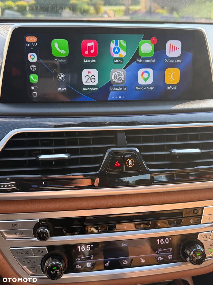 BMW Seria 7 750i xDrive - 18
