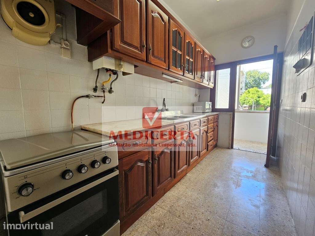 Apartamento T1 + arrecadação na Rua Comandante Germano Dias, Oeiras - Grande imagem: 3/25