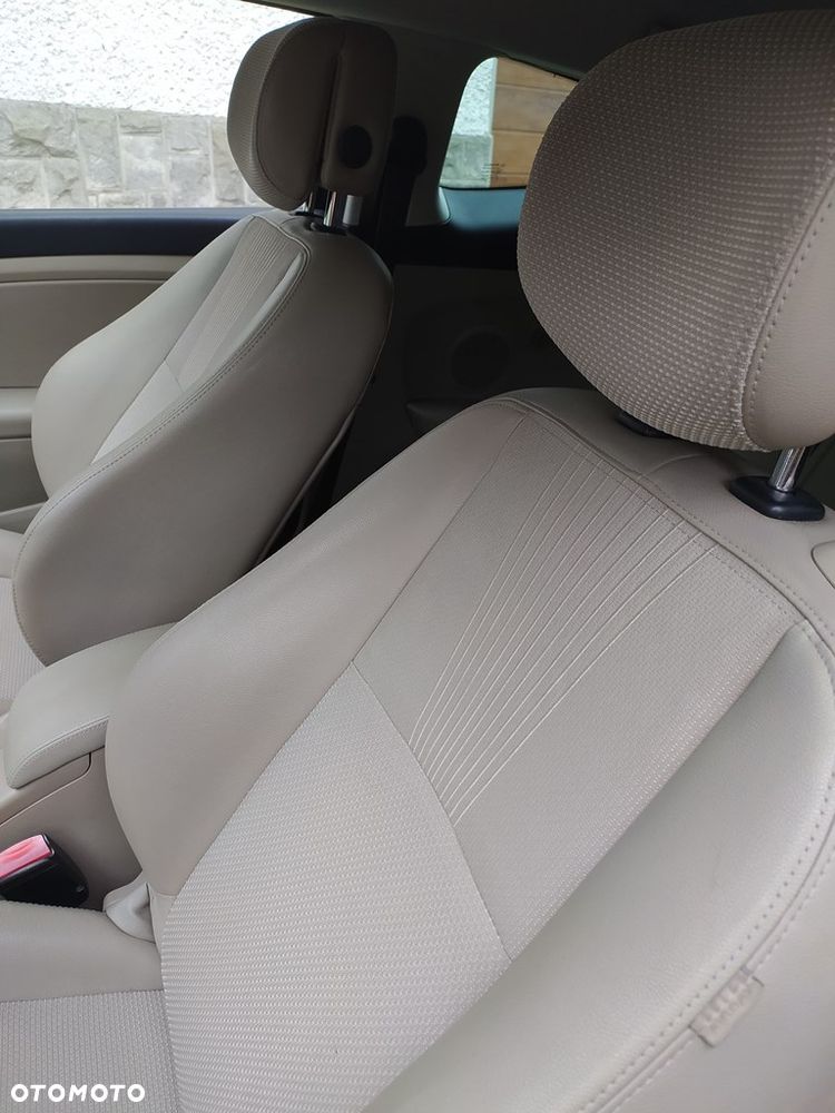 Renault Megane 1.9 dCi FAP Dynamique - 11