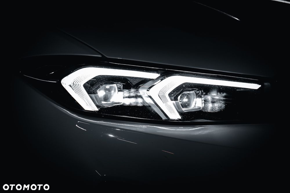 BMW Seria 3 318d Sport Line - 6