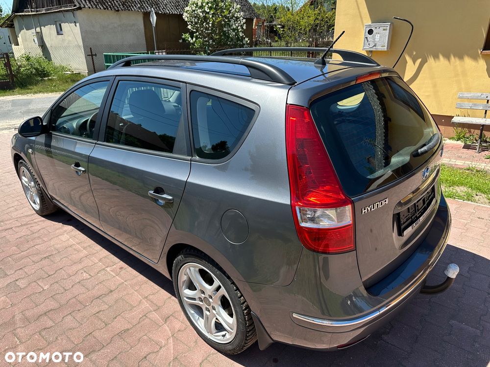 Hyundai i30 1.6 Premium - 10