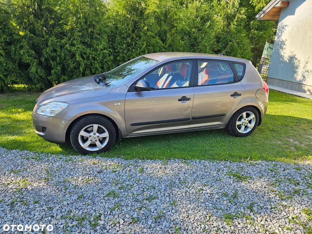 Kia Ceed 1.4 Comfort - 3