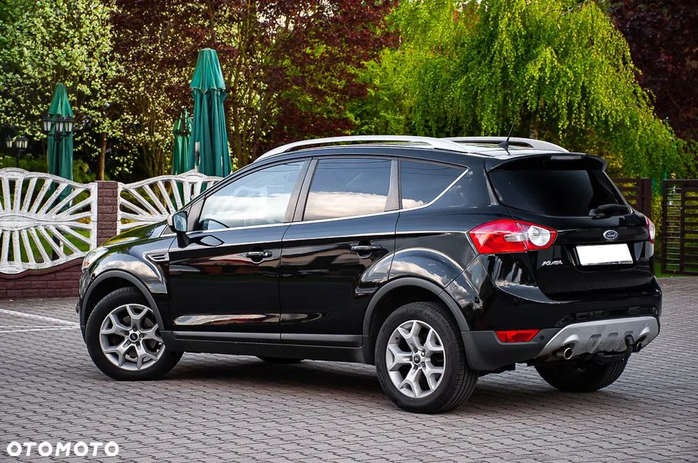 Ford Kuga 2.0 TDCi 4x4 Titanium - 17