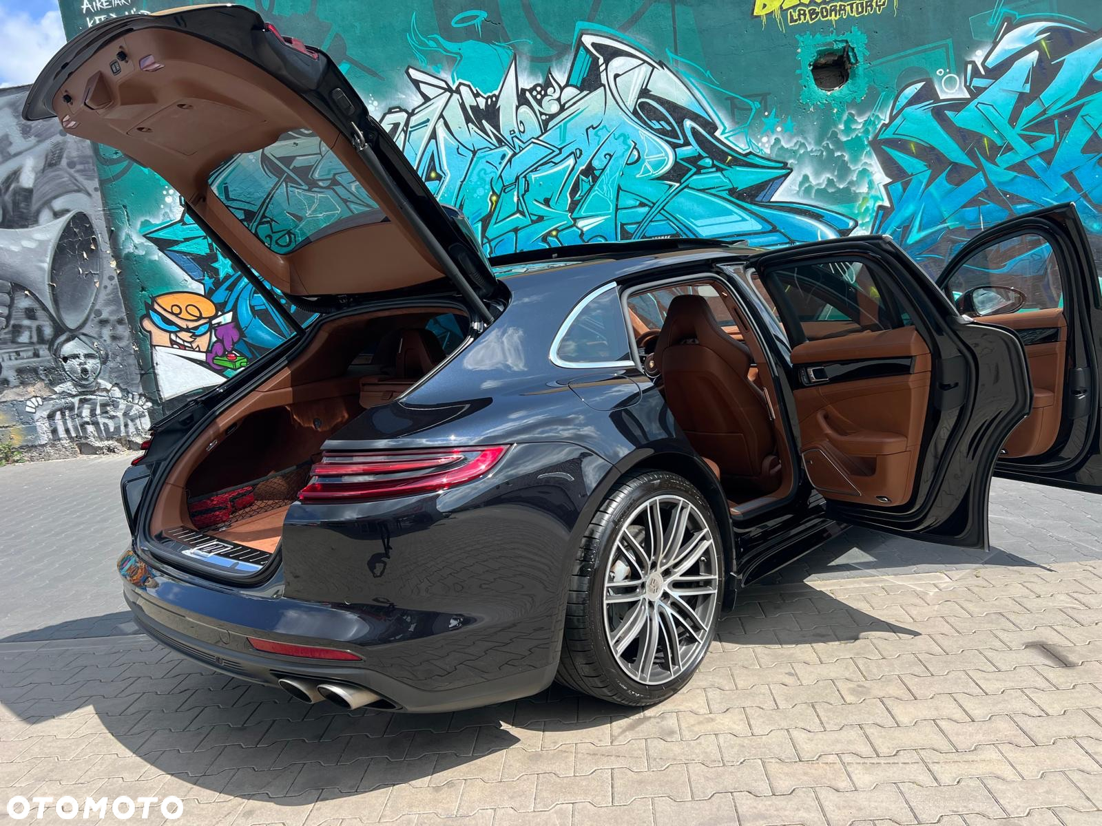 Porsche Panamera 4S Sport Turismo - 22