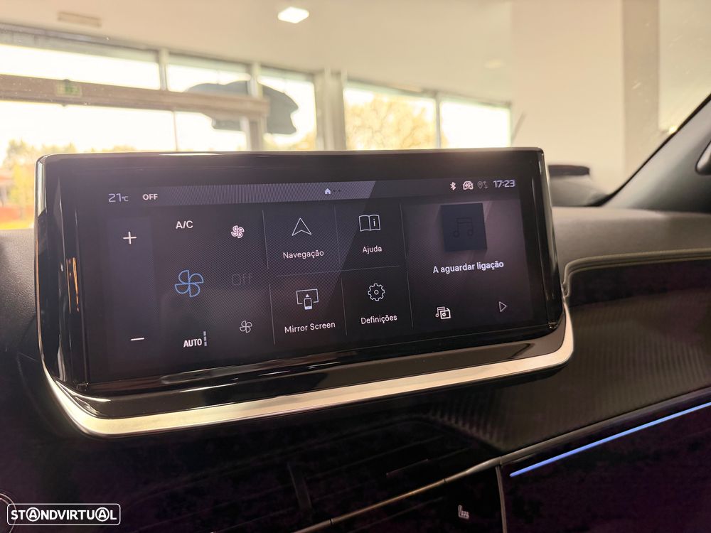 Peugeot 2008 PureTech 130 EAT8 GT - 14