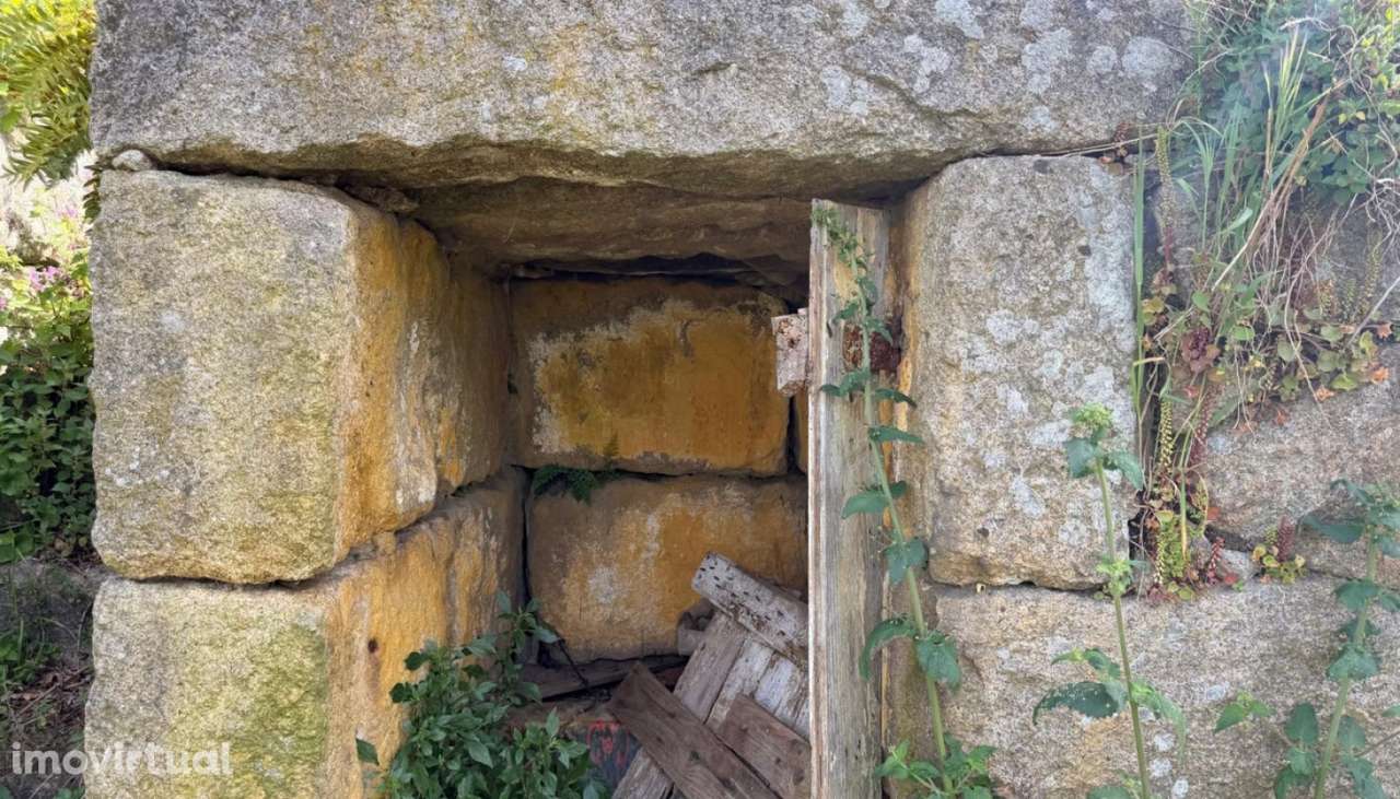 Venda Moradia para restauro, Penhalonga, Marco de Canaveses - Grande imagem: 4/48