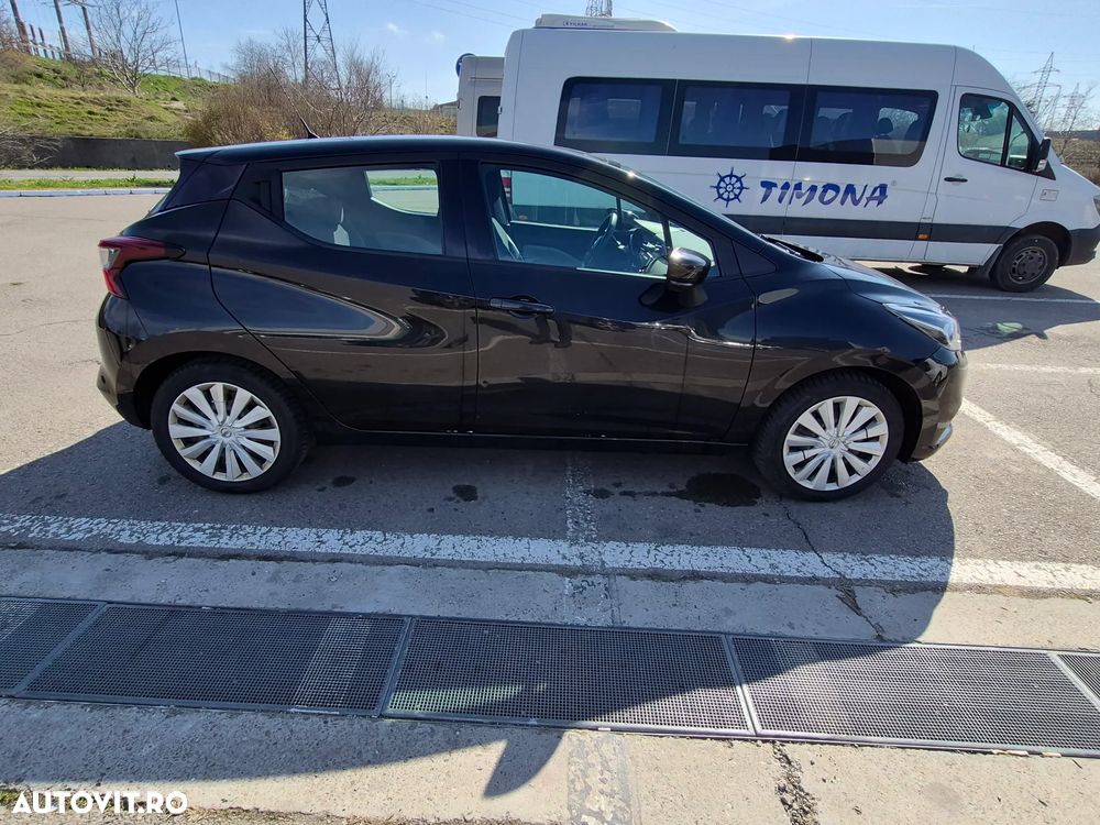 Nissan Micra 1.0L Acenta - 1