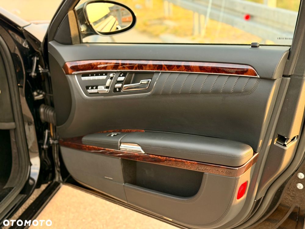 Mercedes-Benz Klasa S 600 L - 24