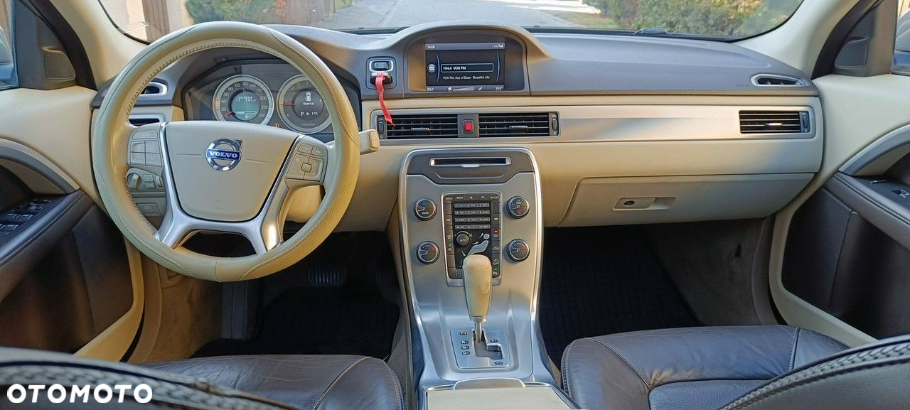 Volvo XC 70 D5 AWD Dynamic Momentum - 19