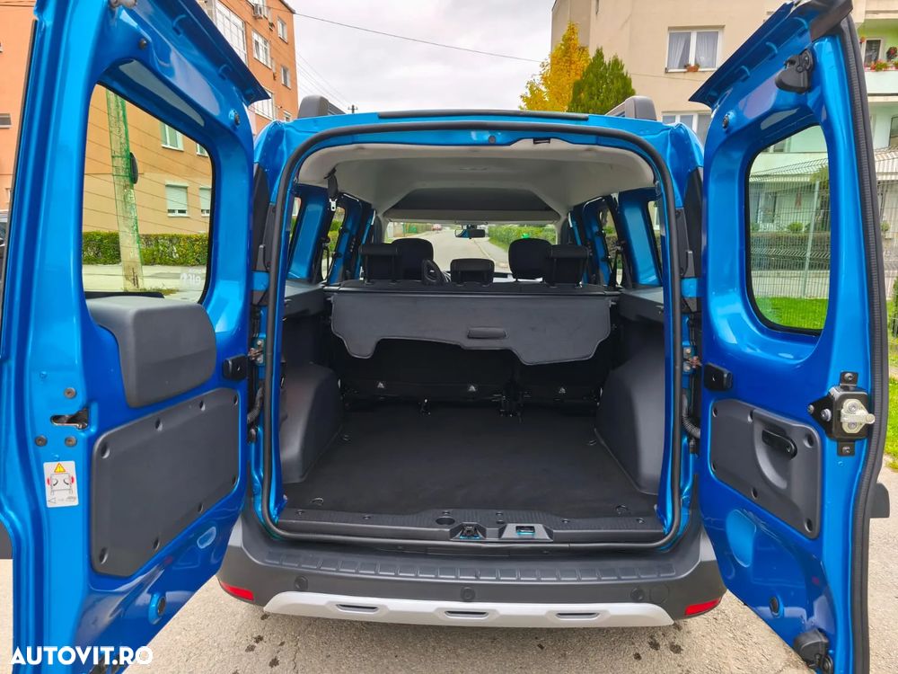 Dacia Dokker SCe 100 Stepway Celebration - 13