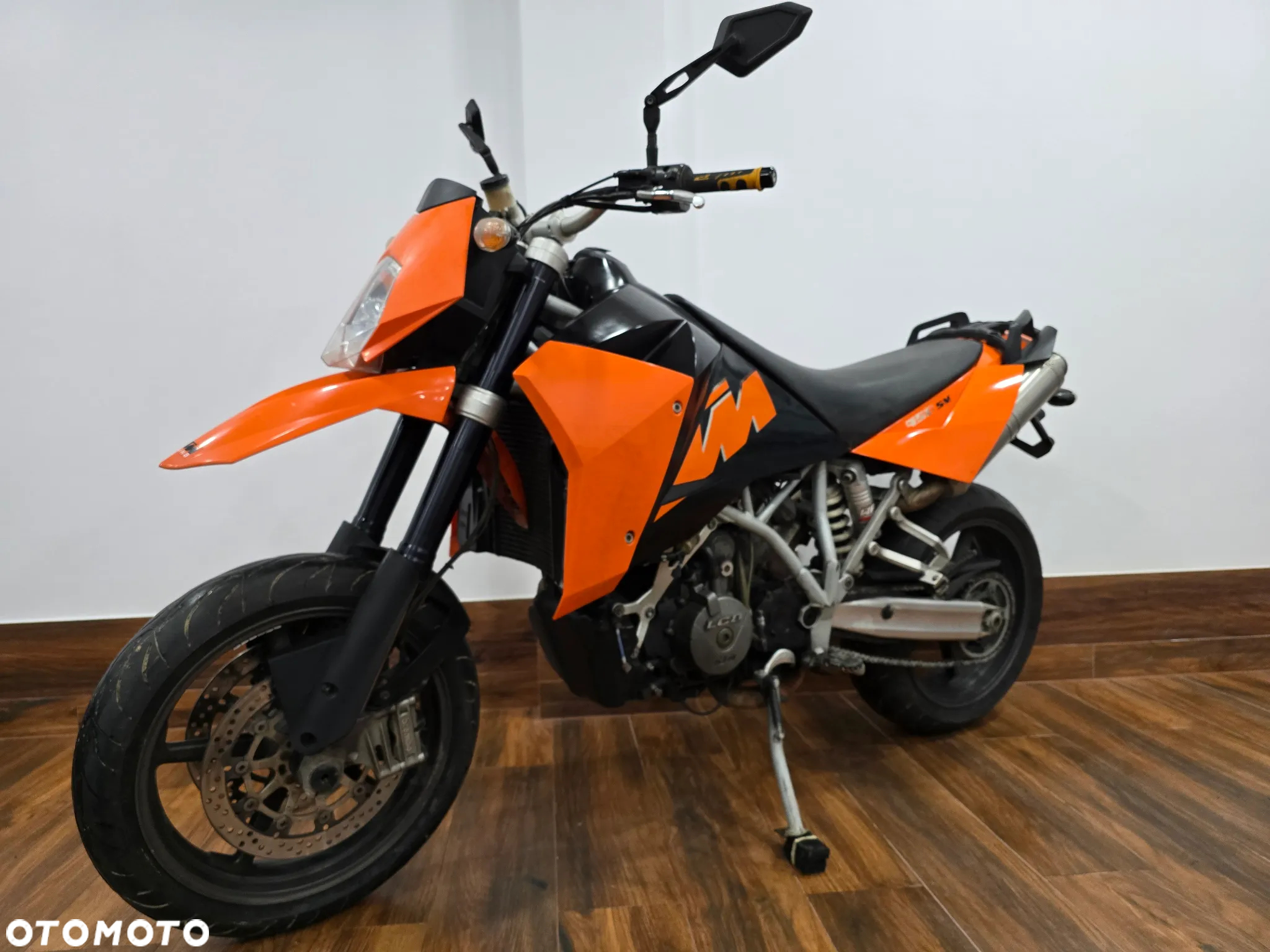 KTM SMC - 4