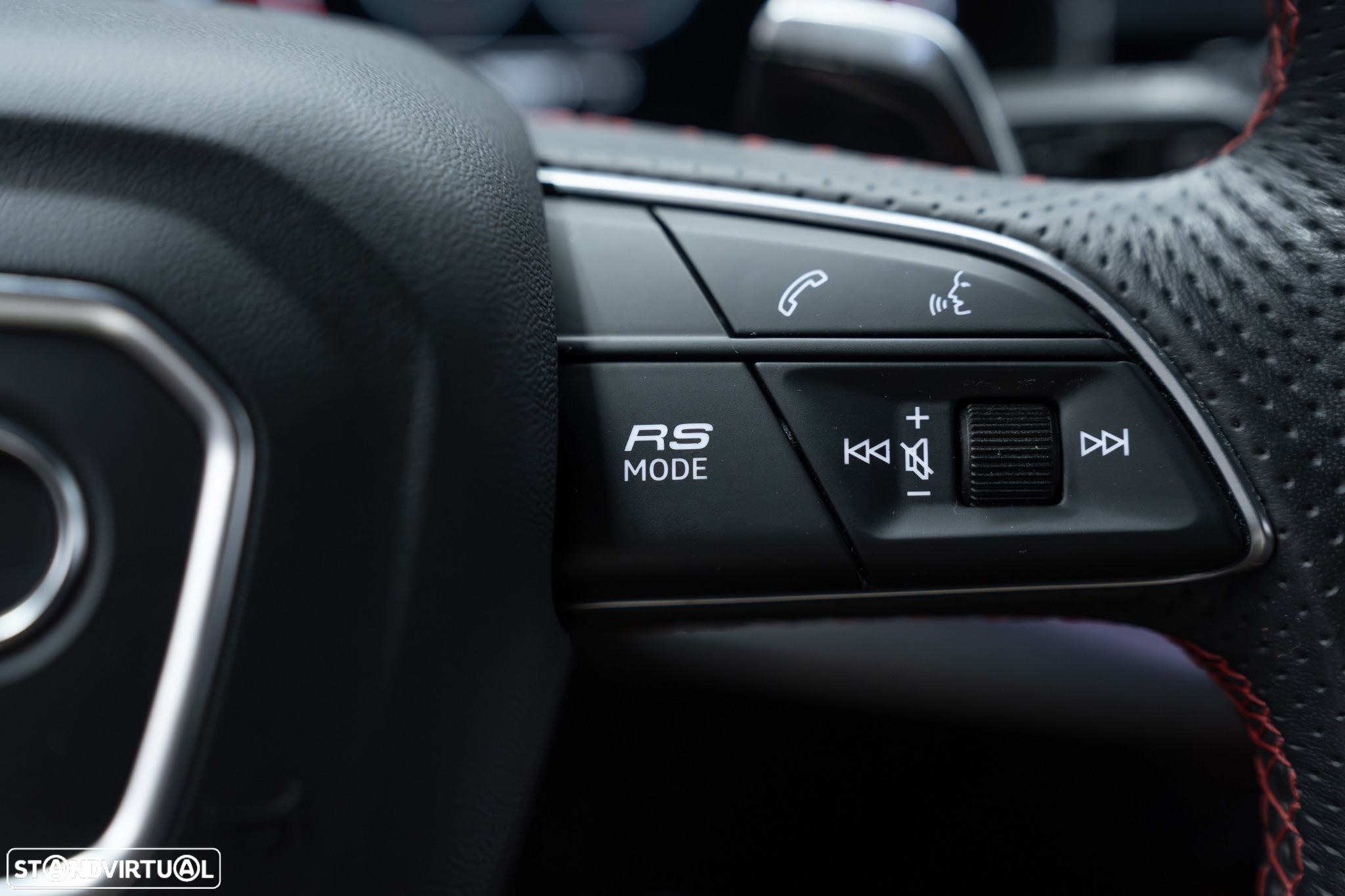 Audi RS Q8 4.0 TFSI quattro Tiptronic - 35