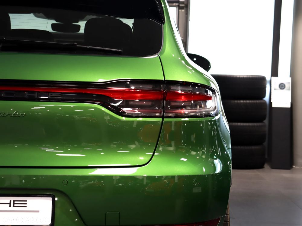 Porsche Macan Turbo - 10