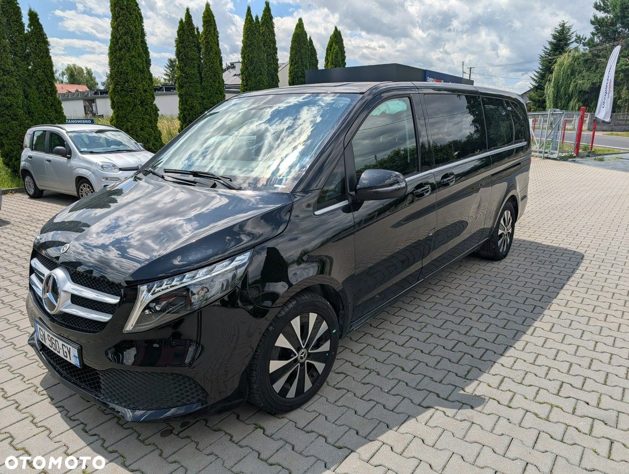 Mercedes-Benz Klasa V - 1