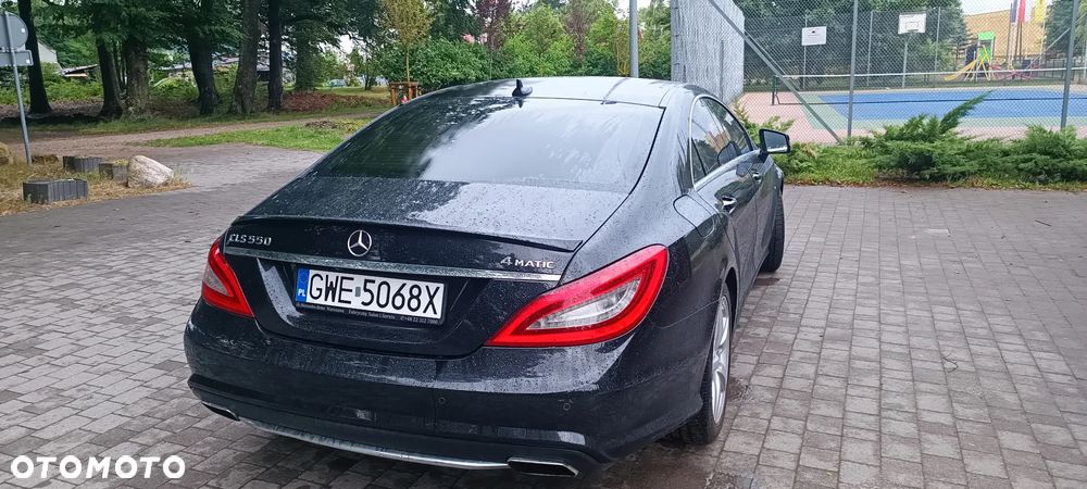 Mercedes-Benz CLS 500 4-Matic BlueEff - 17
