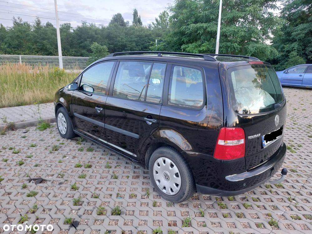 Volkswagen Touran 1.6 Basis - 3