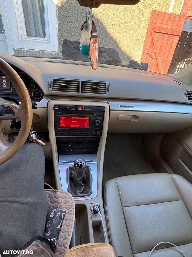 Audi A4 2.0 TDI B8 Quattro - 14