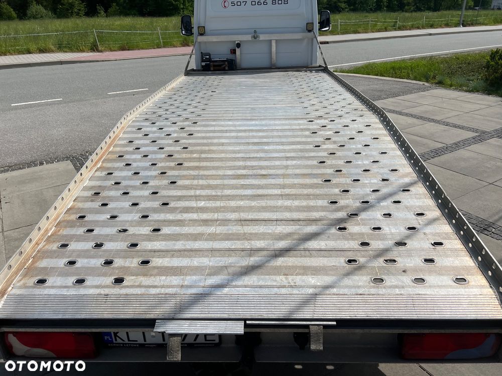 Mercedes-Benz Sprinter - 9