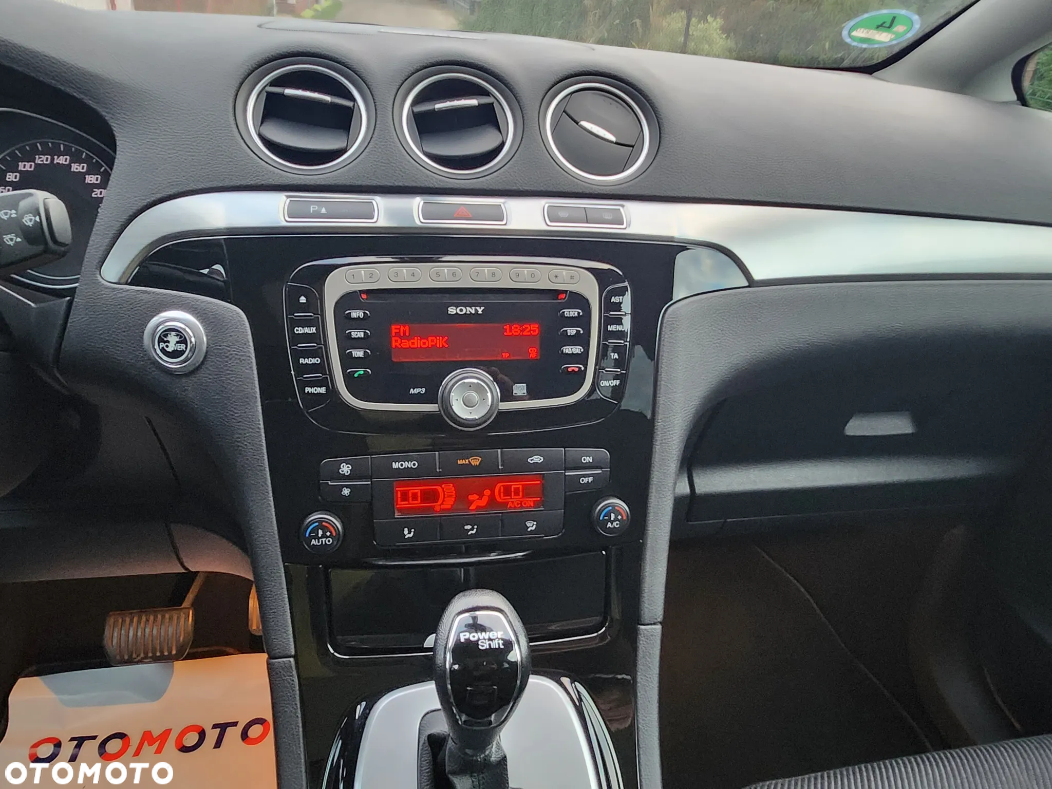 Ford S-Max 2.0 TDCi DPF Titanium - 13