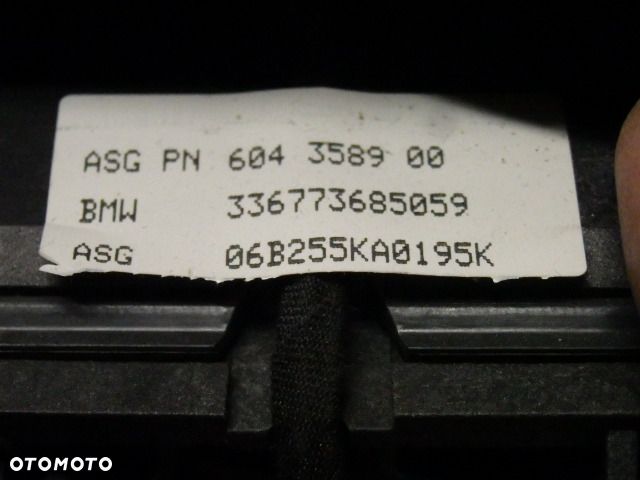 BMW 7  E65 E66 LIFT PODUSZKA AIR BAG KIEROWCY  6043589  RAF-AUTO CZĘŚCI BMW - 3