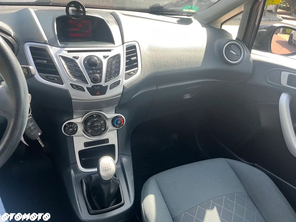 Ford Fiesta 1.25 Champions Edition - 11