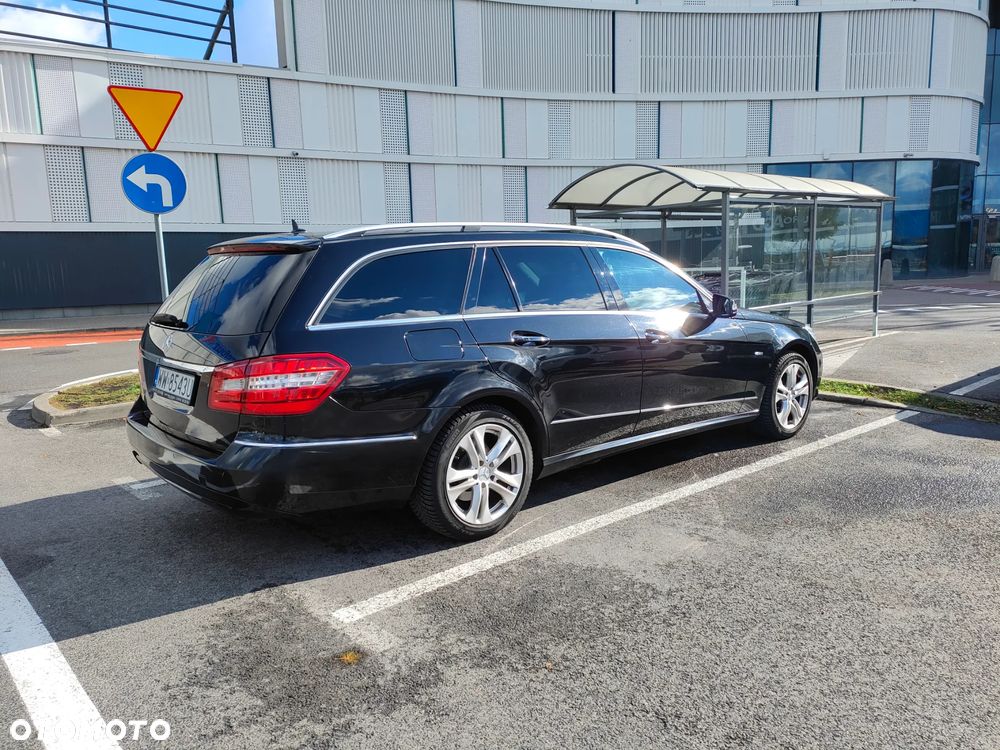 Mercedes-Benz Klasa E 250 CGI BlueEffICIENCY Avantgarde - 9