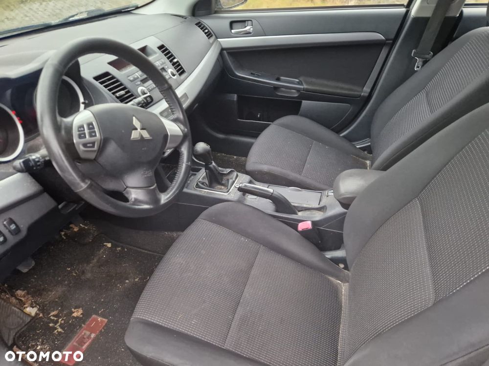 Mitsubishi Lancer 1.6 - 6