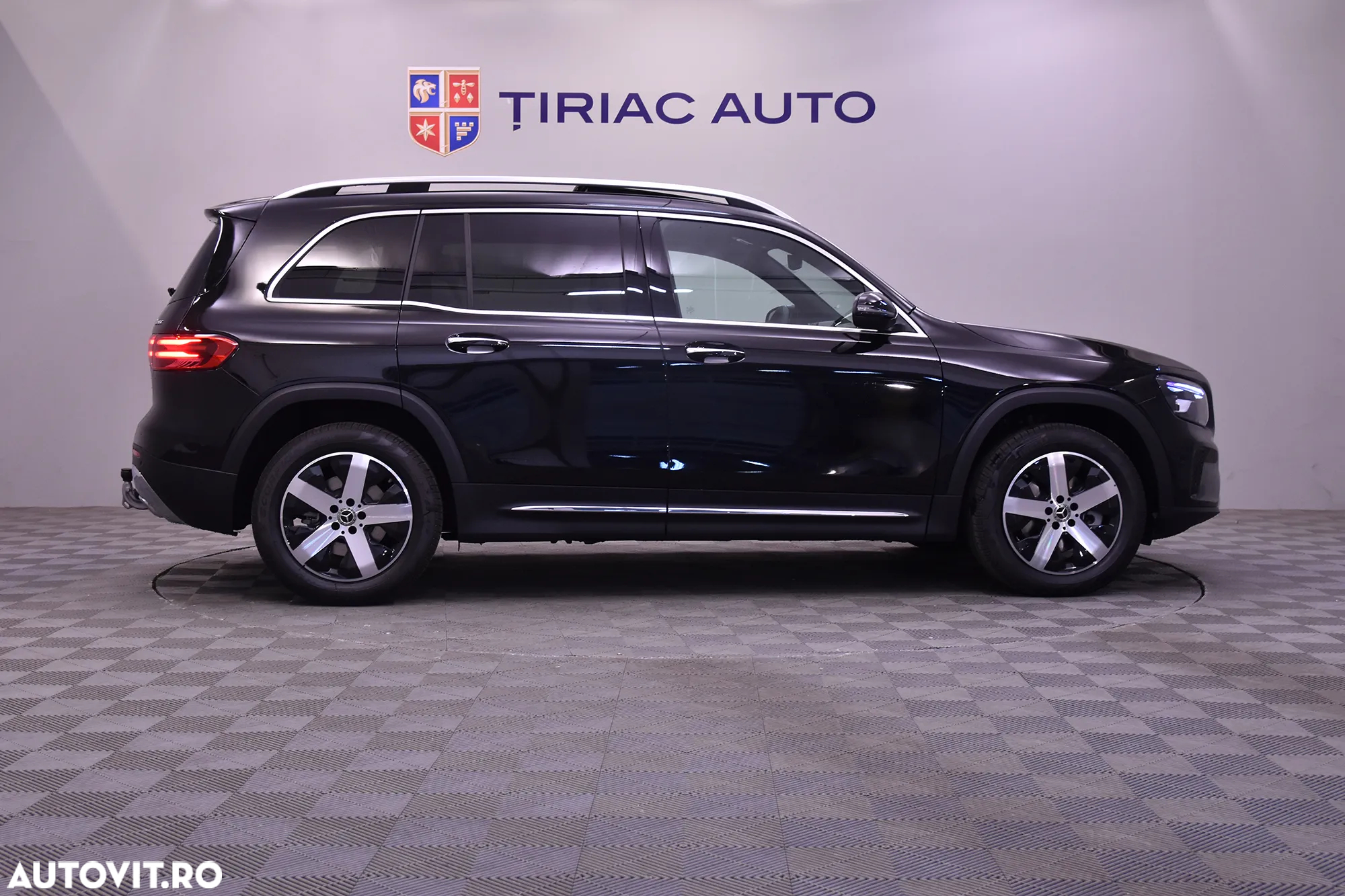 Mercedes-Benz GLB 220 4Matic 8G-DCT AMG Line Advanced Plus - 6