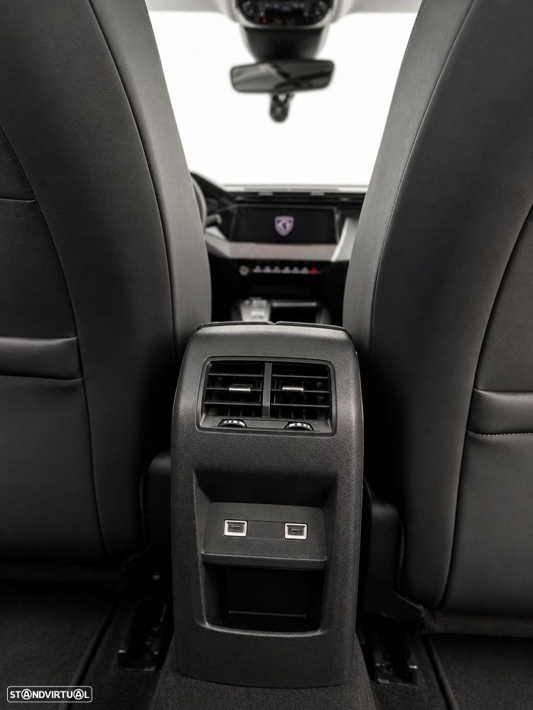 Peugeot 408 - 13