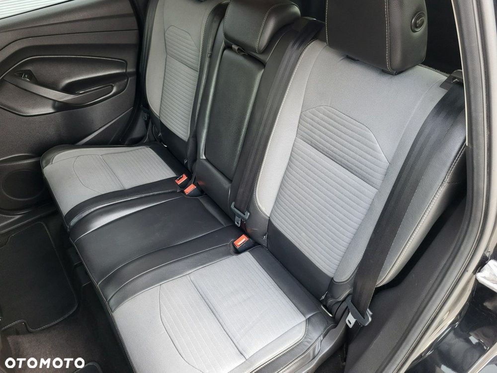 Ford Kuga - 26