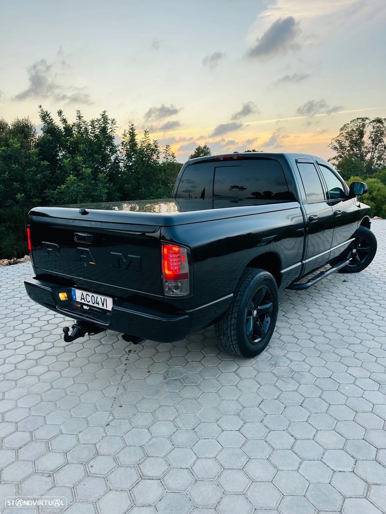 Dodge RAM - 12