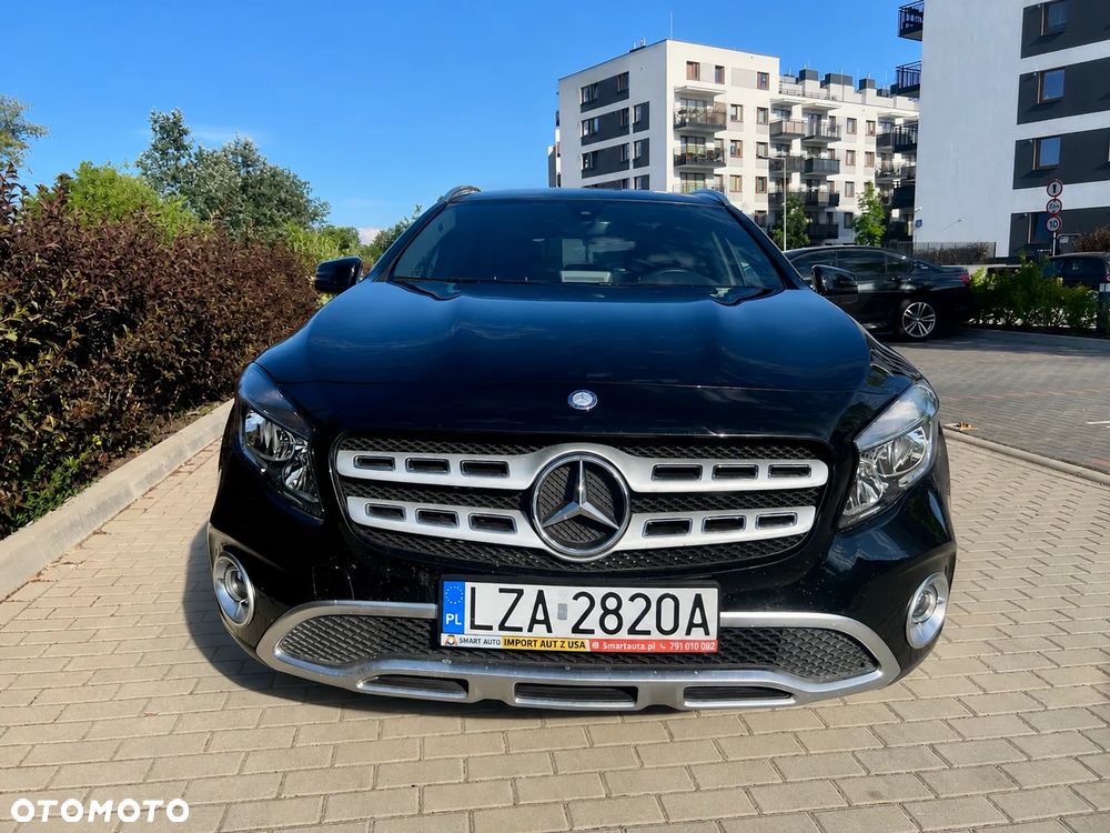 Mercedes-Benz GLA 250 4Matic 7G-DCT - 4