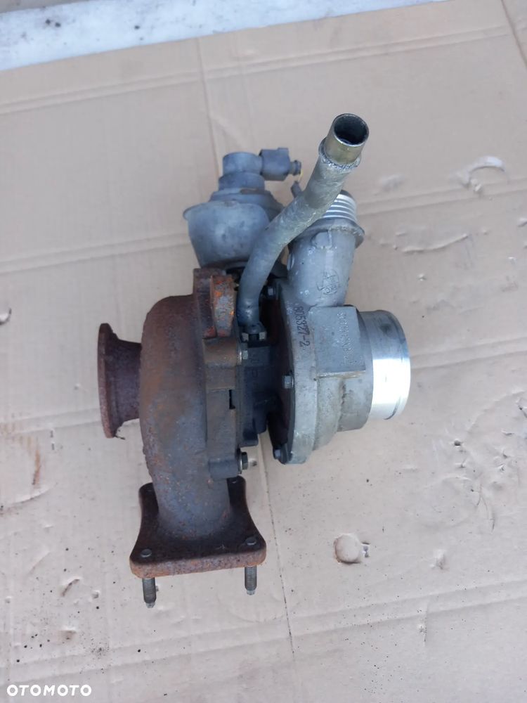 VOLVO V60 S60 II TURBOSPRĘŻARKA TURBO 31331331 - 6
