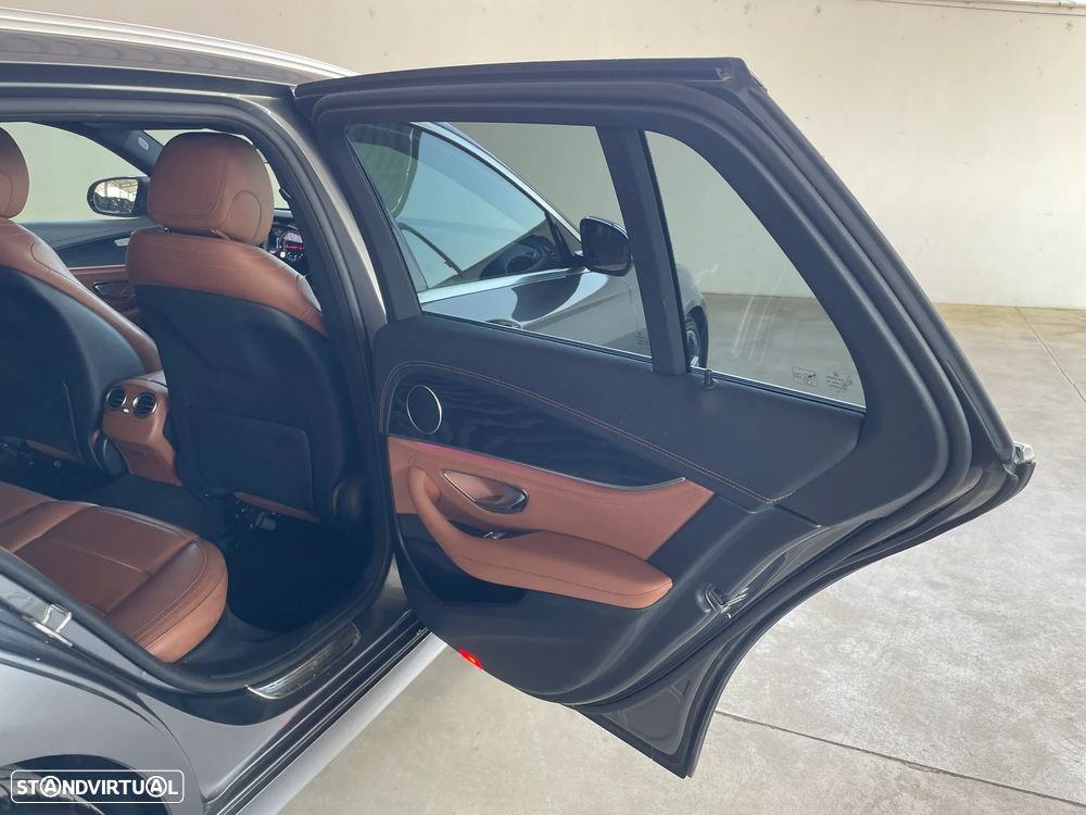 Mercedes-Benz E 220 d 4Matic 9G-TRONIC AMG Line - 15