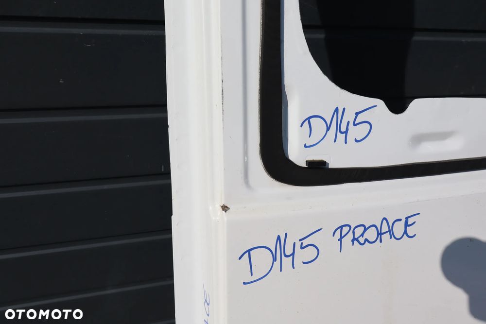 DRZWI TYLNE PRAWE CITROEN JUMPY III FIAT SCUDO III TOYOTA PROACE II EXPERT III 084726D04 2016 - 12