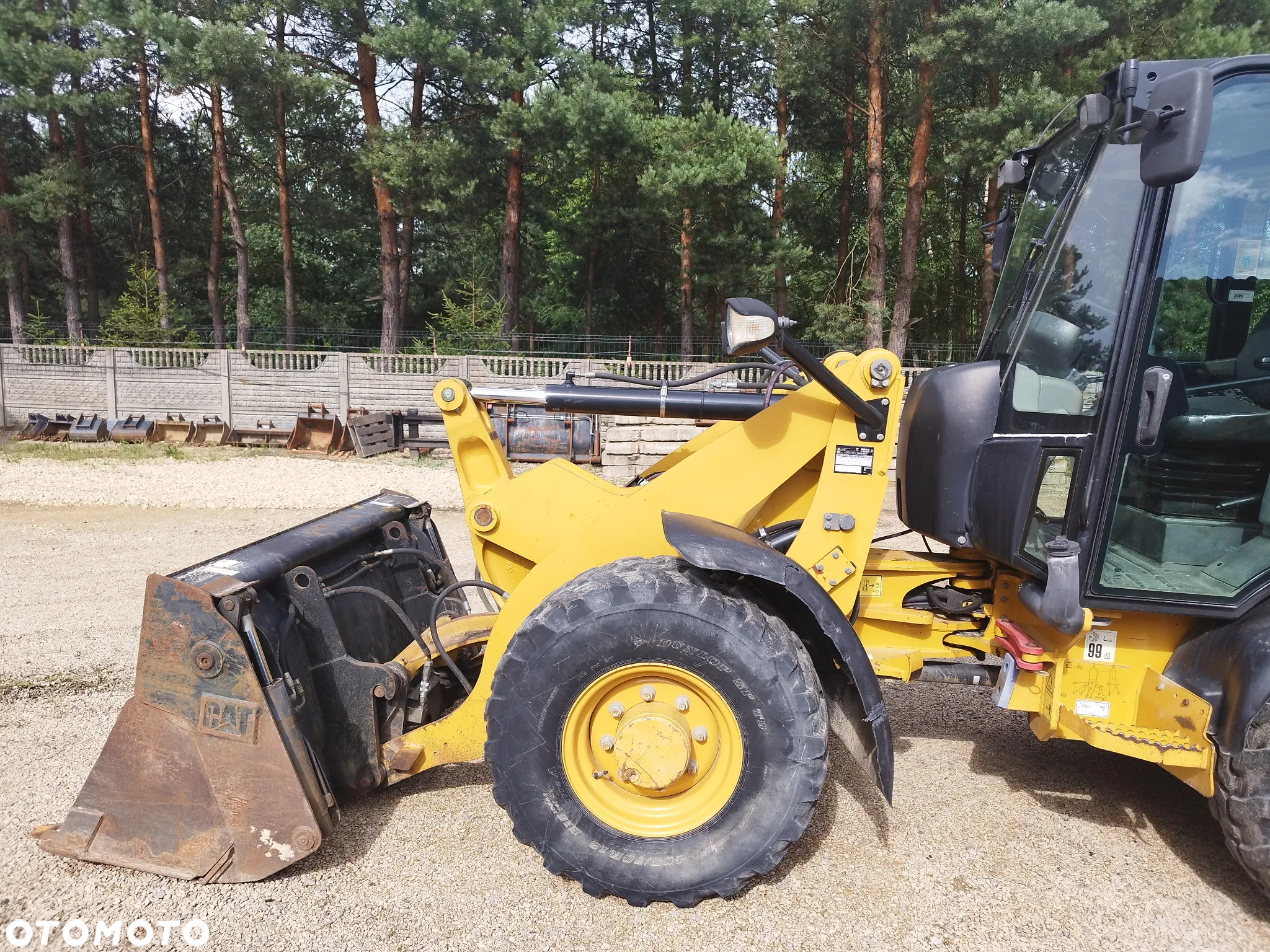 Caterpillar CAT 906 H - 4