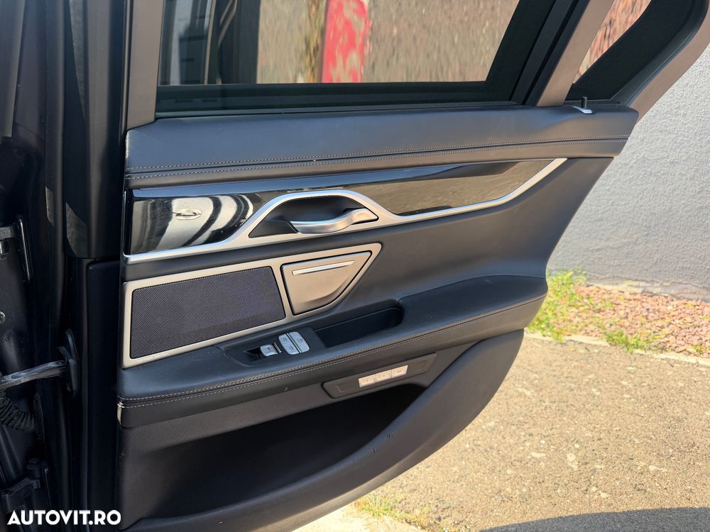 BMW Seria 7 - 19