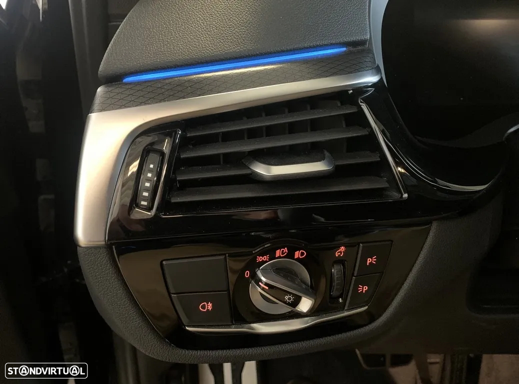 BMW 530 e Pack Desportivo M - 7