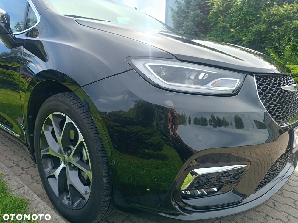 Chrysler Pacifica - 3