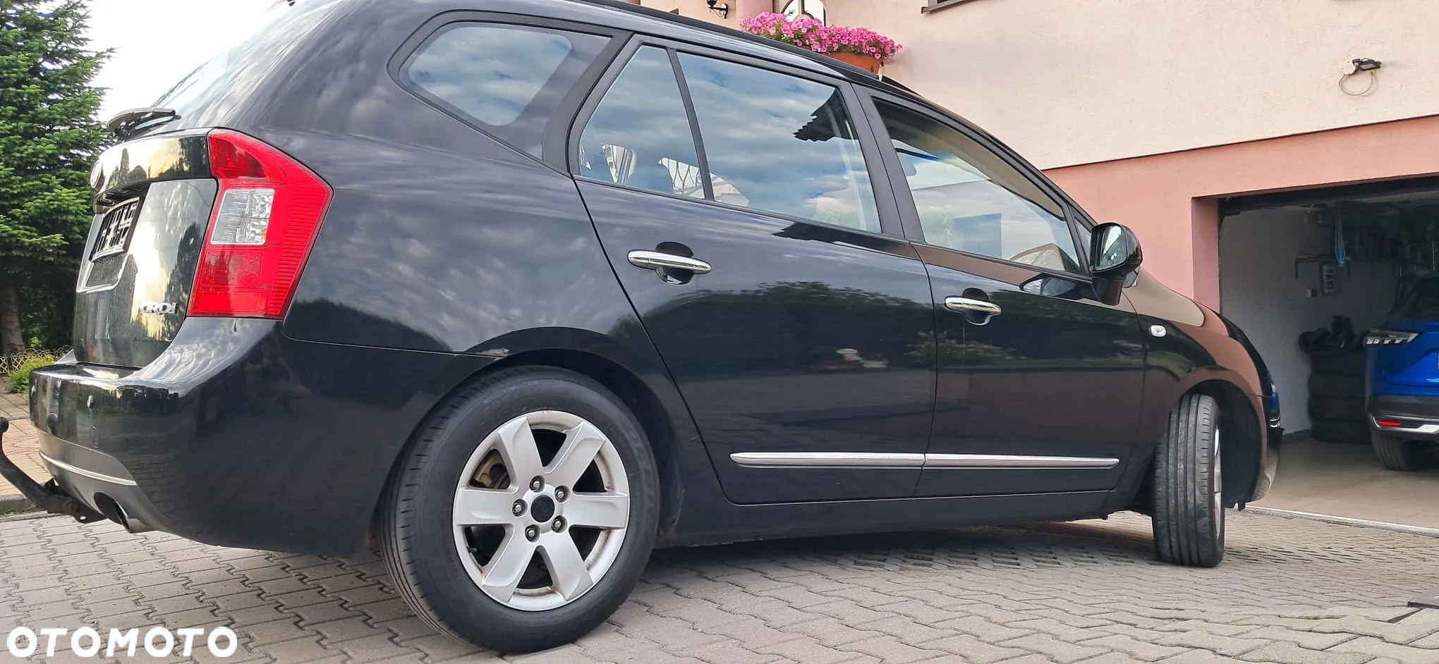 Kia Carens 2.0 CRDi Tour - 10